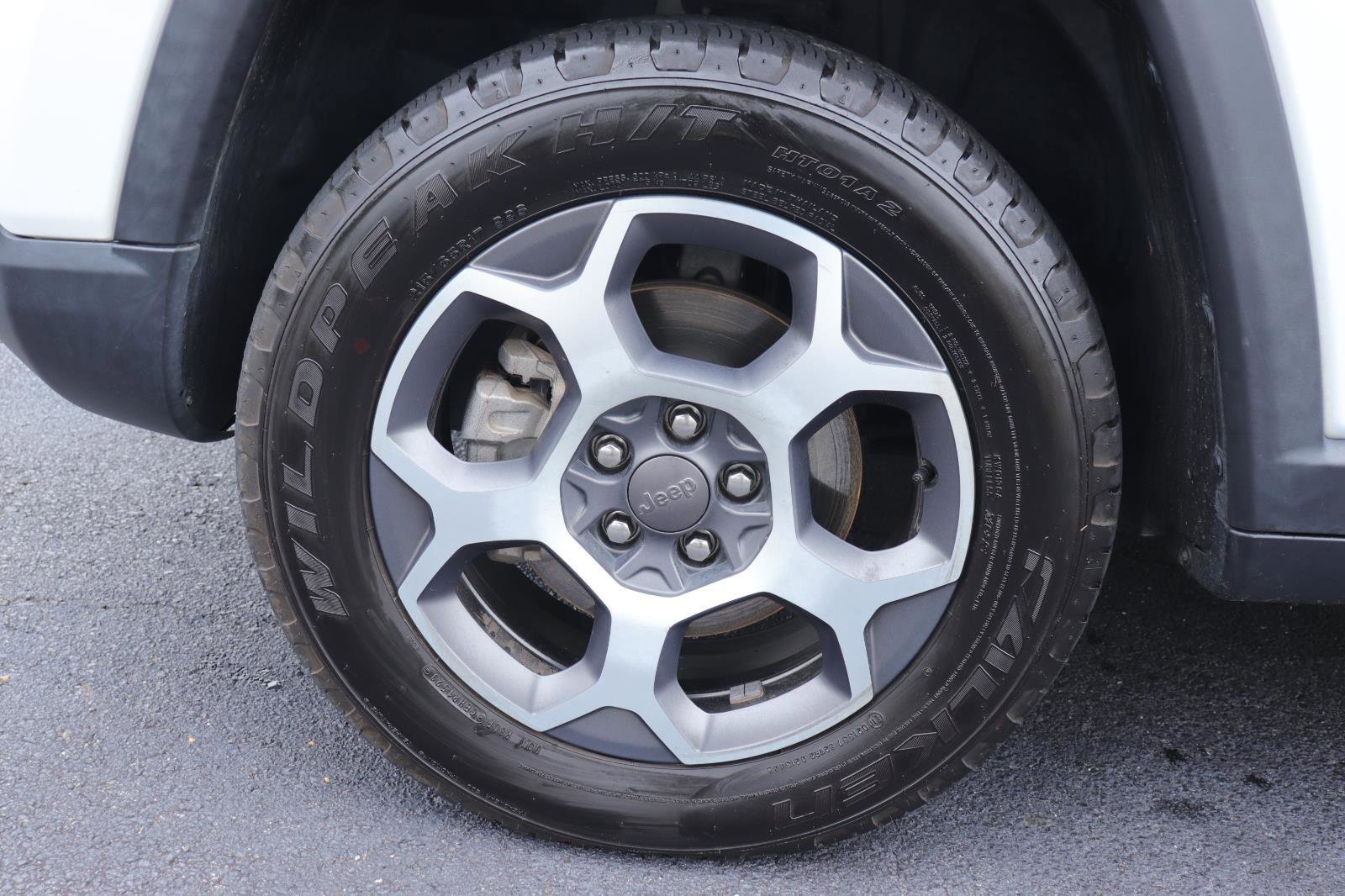 Used 2022 Jeep Compass Trailhawk image 39