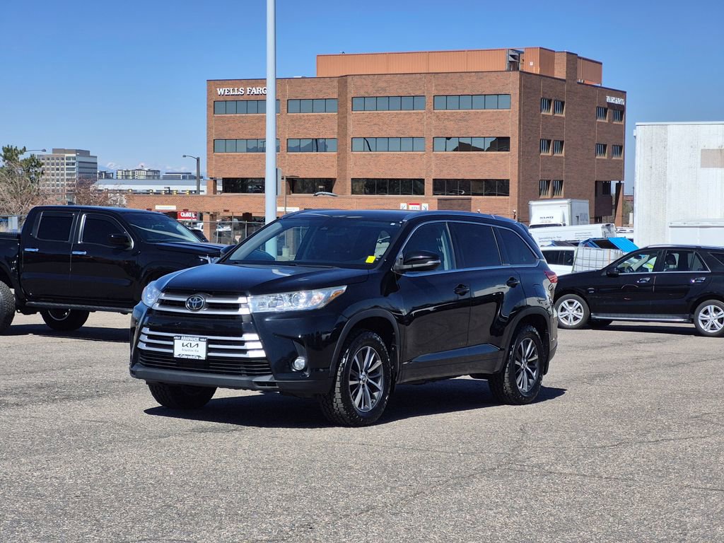 Used 2018 Toyota Highlander XLE image 5