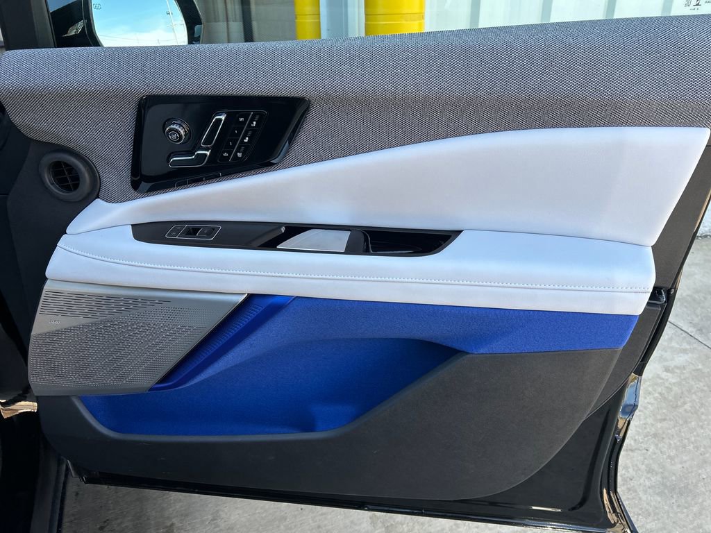 New 2026 Cadillac Optiq Sport 2 image 47