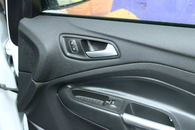 Used 2019 Ford Escape SE w/ Ford Safe & Smart Package image 10