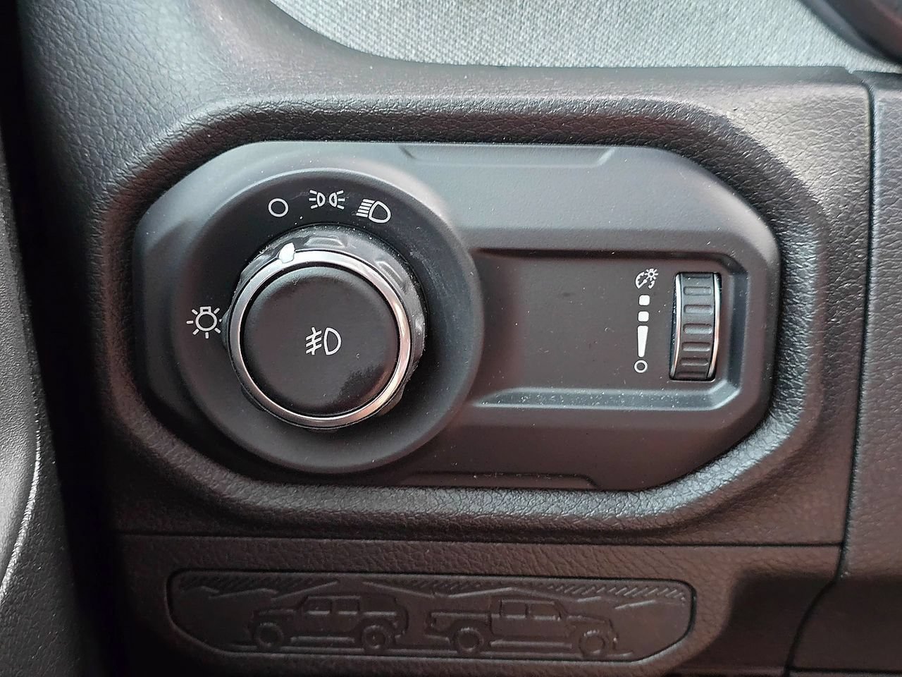 Used 2024 Jeep Wrangler Sport AWD/4WD image 28