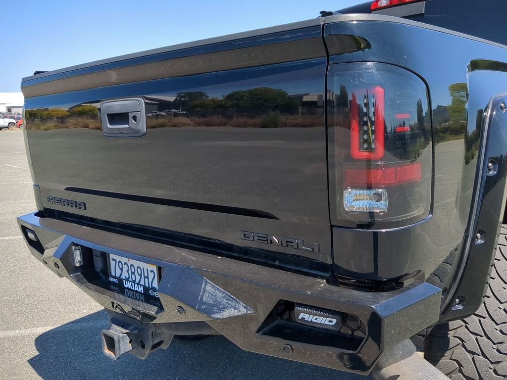 Used 2017 GMC Sierra 2500 Denali w/ Duramax Plus Package image 22