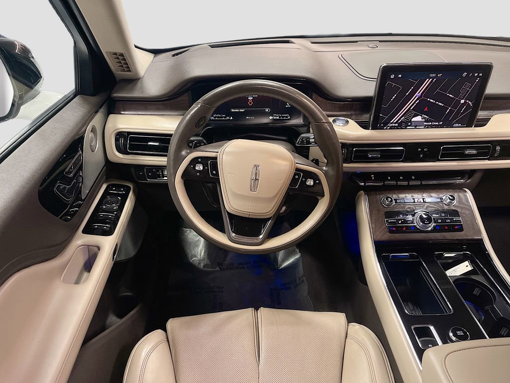 Used 2022 Lincoln Aviator Reserve w/ Equipment Group 201A image 24
