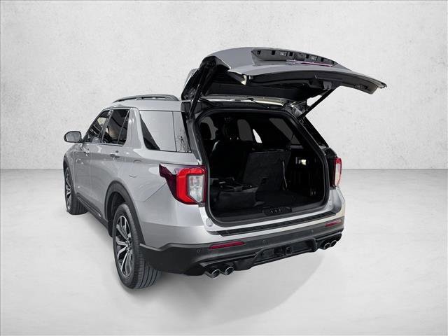 Used 2022 Ford Explorer ST image 7