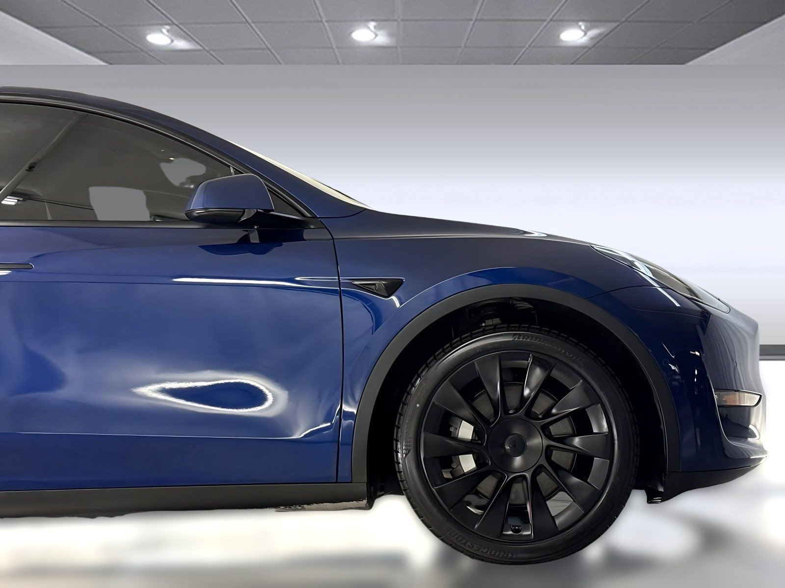 Used 2021 Tesla Model Y Long Range AWD/4WD image 34