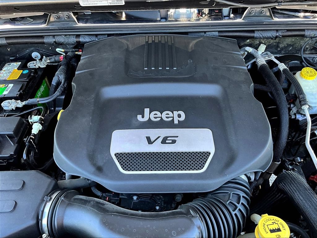 Used 2016 Jeep Wrangler Unlimited Sport w/ Quick Order Package 24S AWD/4WD image 30