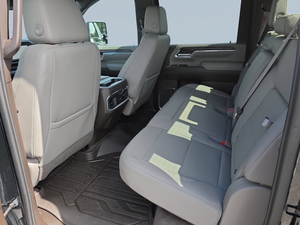 Used 2024 GMC Sierra 2500 SLT w/ SLT Premium Package AWD/4WD image 34