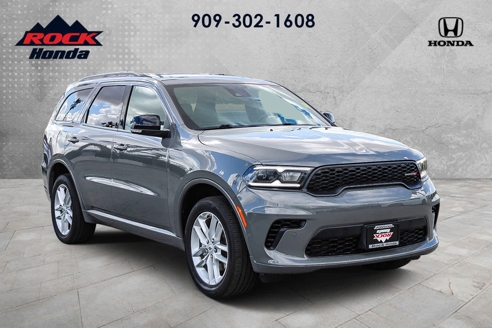 Used 2025 Dodge Durango GT image 3