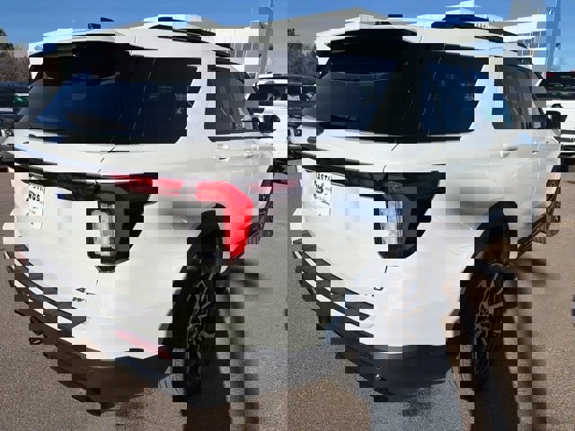 New 2026 Ford Explorer ST-Line image 6