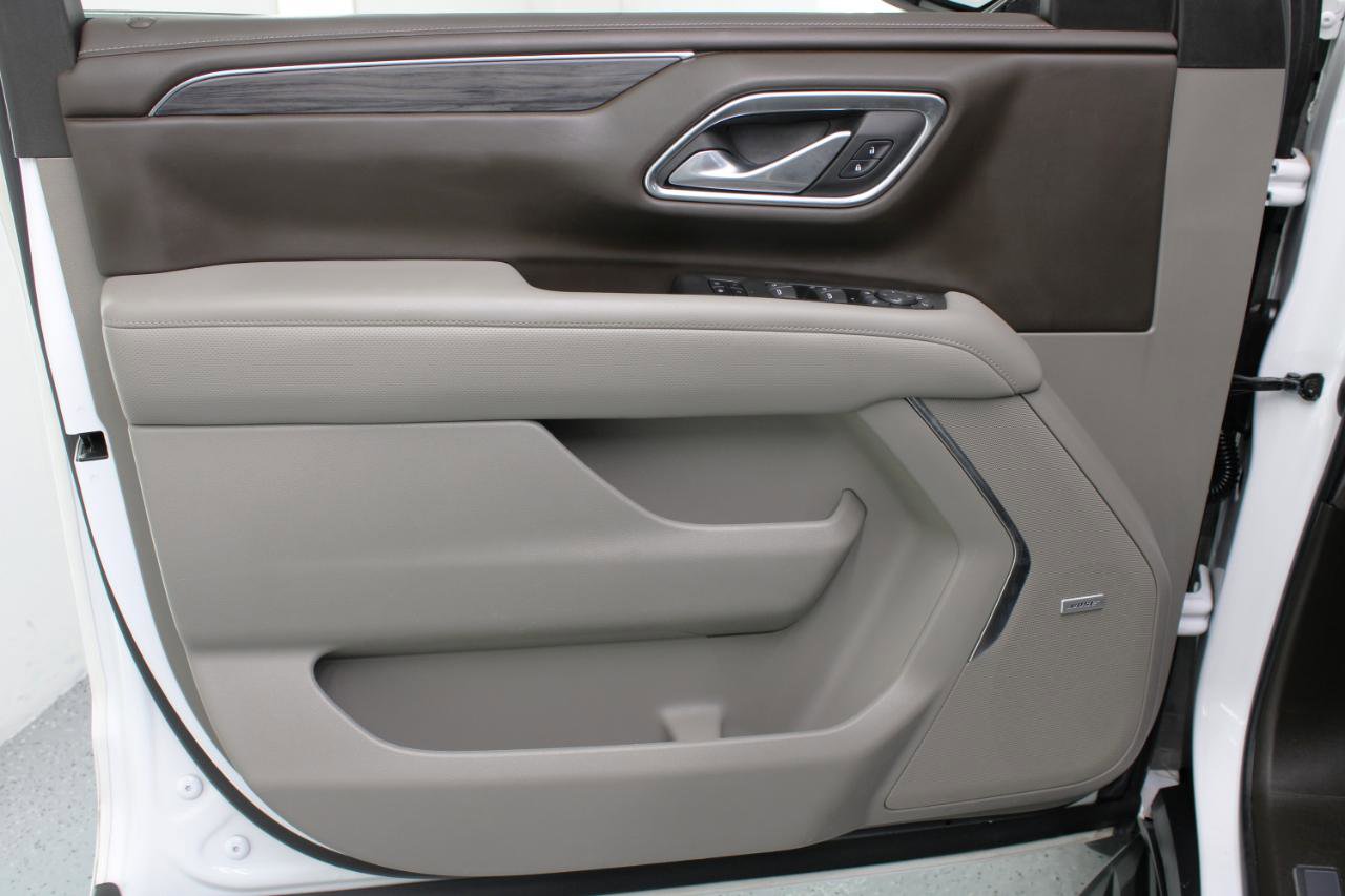 Used 2022 GMC Yukon SLT w/ SLT Premium Package image 35