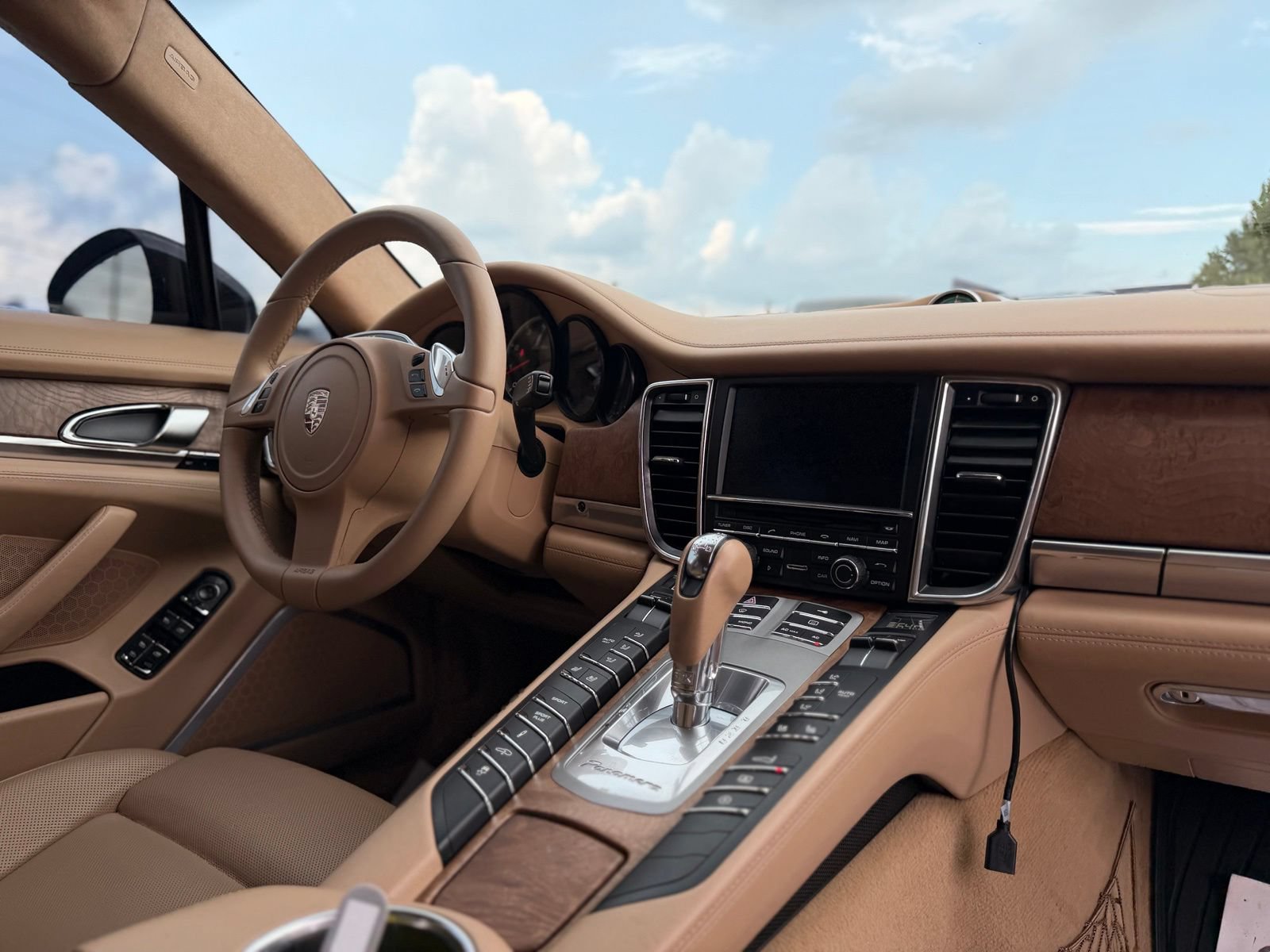 Used 2011 Porsche Panamera Turbo AWD/4WD image 34
