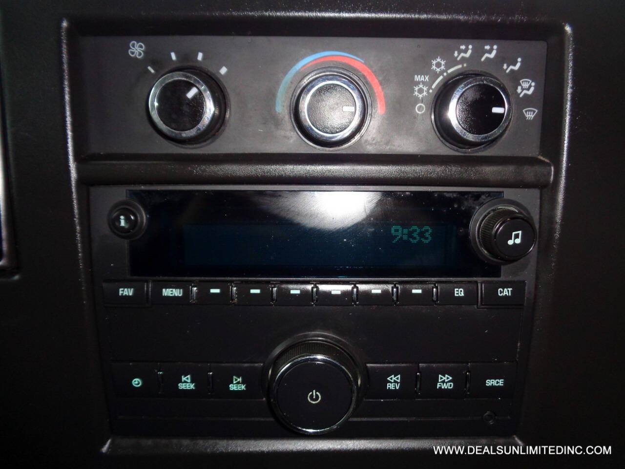 Used 2019 Chevrolet Express 2500 w/ Driver Convenience Package RWD image 12