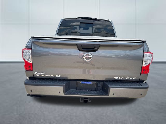 Used 2021 Nissan Titan SV w/ SV Convenience Package AWD/4WD image 3