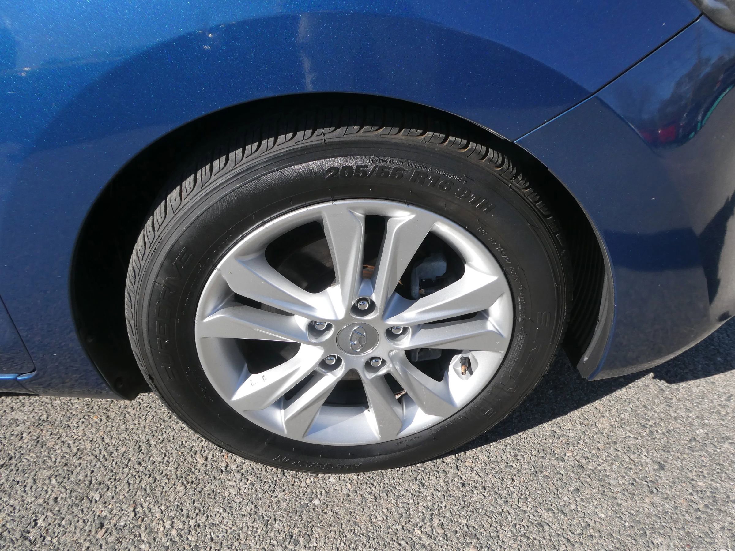 Used 2015 Hyundai Elantra GT image 27