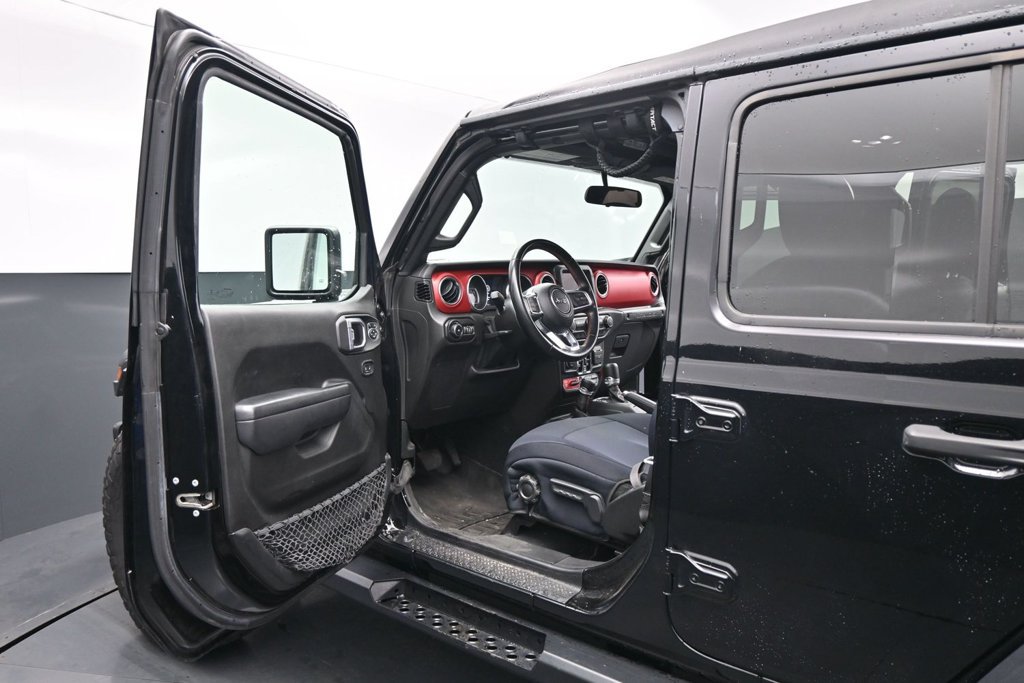 Used 2021 Jeep Wrangler Unlimited Rubicon w/ Xtreme Recon 35" Tire Package AWD/4WD image 9
