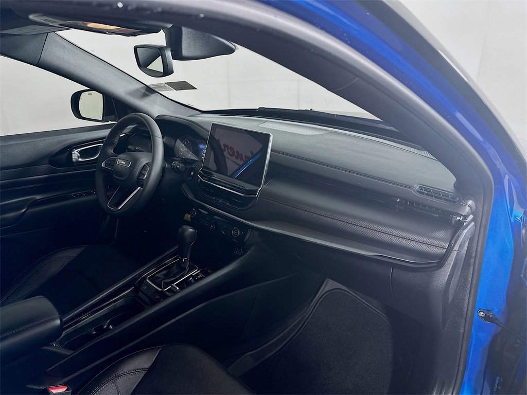 Used 2023 Jeep Compass Trailhawk w/ Sun and Sound Group image 31