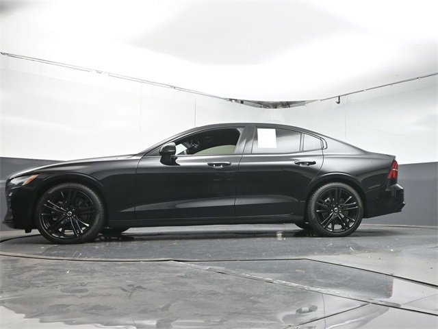 Used 2024 Volvo S60 B5 Plus image 33