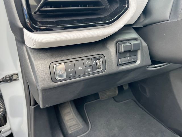 New 2025 Chevrolet Silverado EV RST image 16