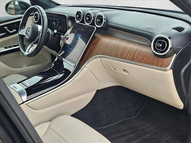 Used 2024 Mercedes-Benz GLC 300 4MATIC image 21