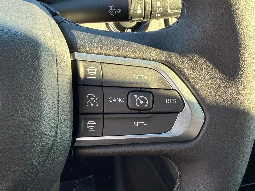 New 2026 Jeep Compass Limited w/ Sun, Sound & Navigation Group AWD/4WD image 16