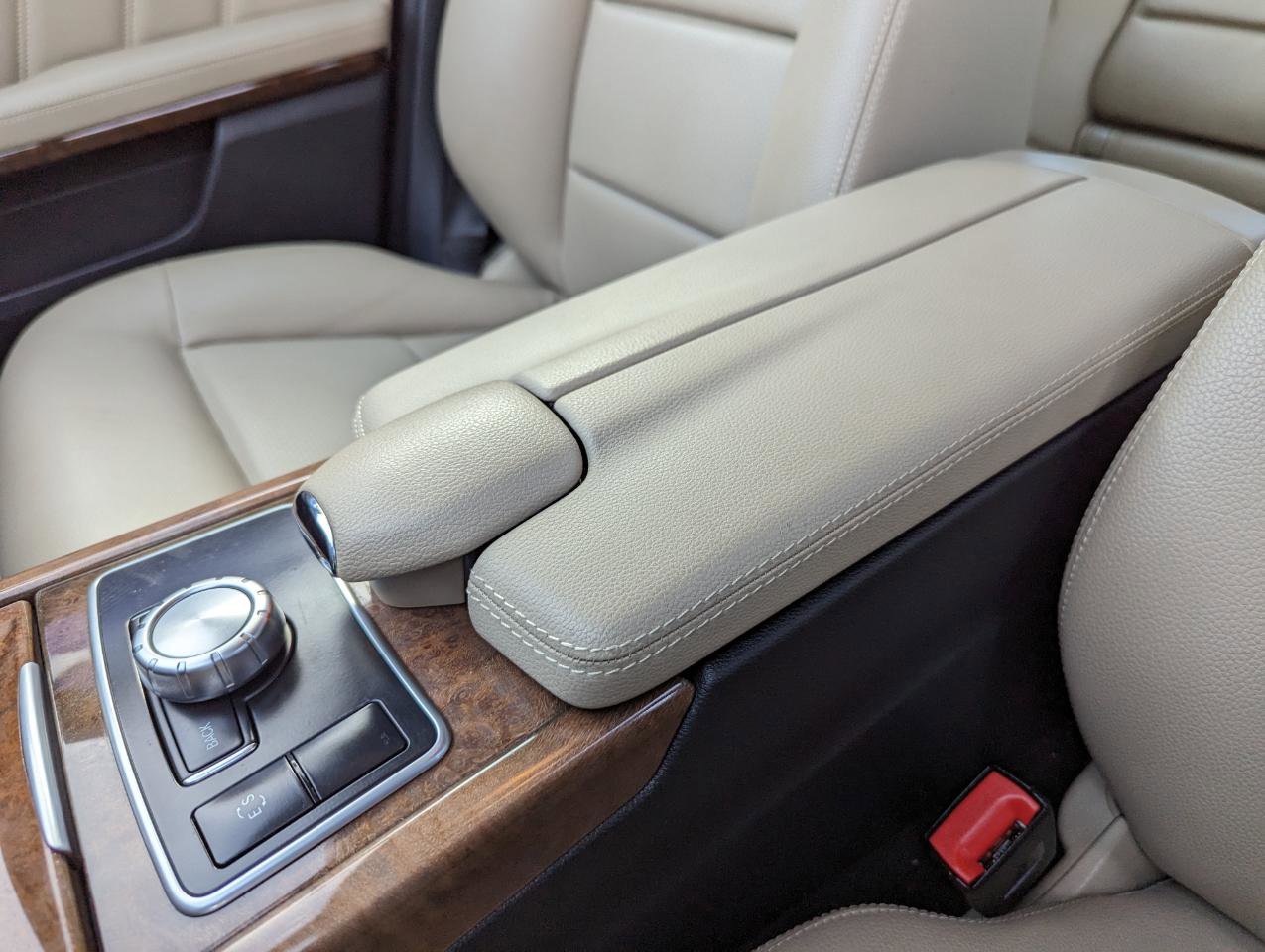 Used 2013 Mercedes-Benz E 350 4MATIC Sedan image 27