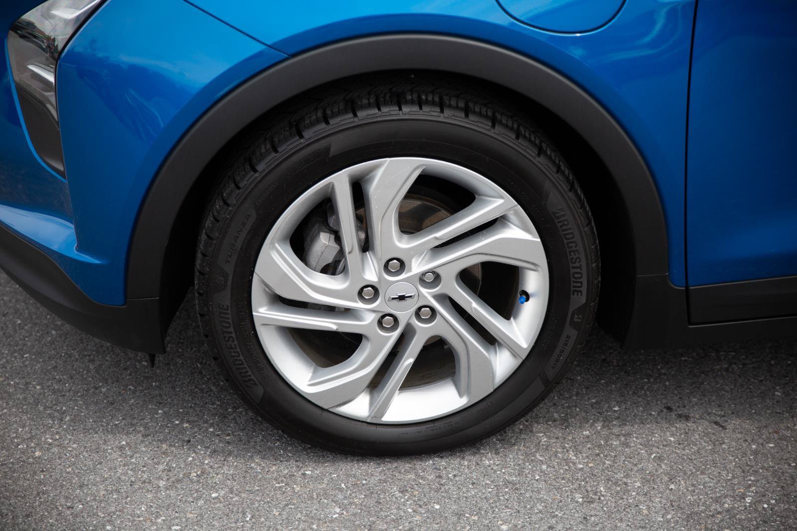 Used 2023 Chevrolet Bolt LT FWD image 9