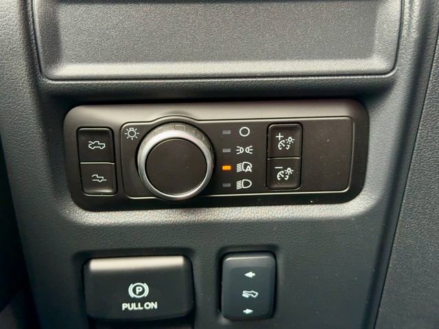 New 2025 Ford F150 Lightning Platinum image 29