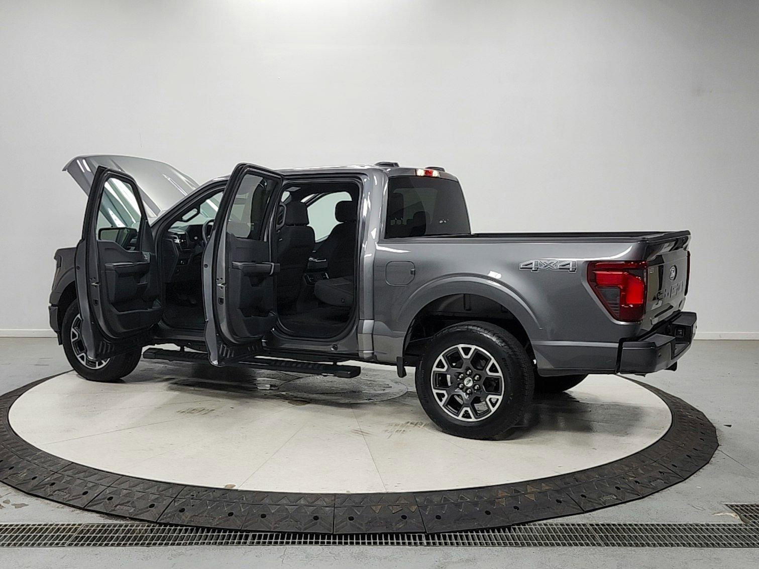 Used 2024 Ford F150 STX AWD/4WD image 13