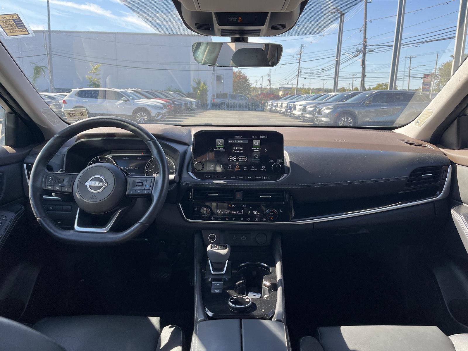 Used 2023 Nissan Rogue SL w/ SL Premium Package image 14