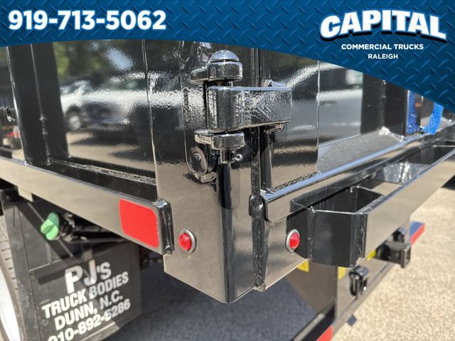 New 2026 Ford F550 4x4 Crew Cab image 17