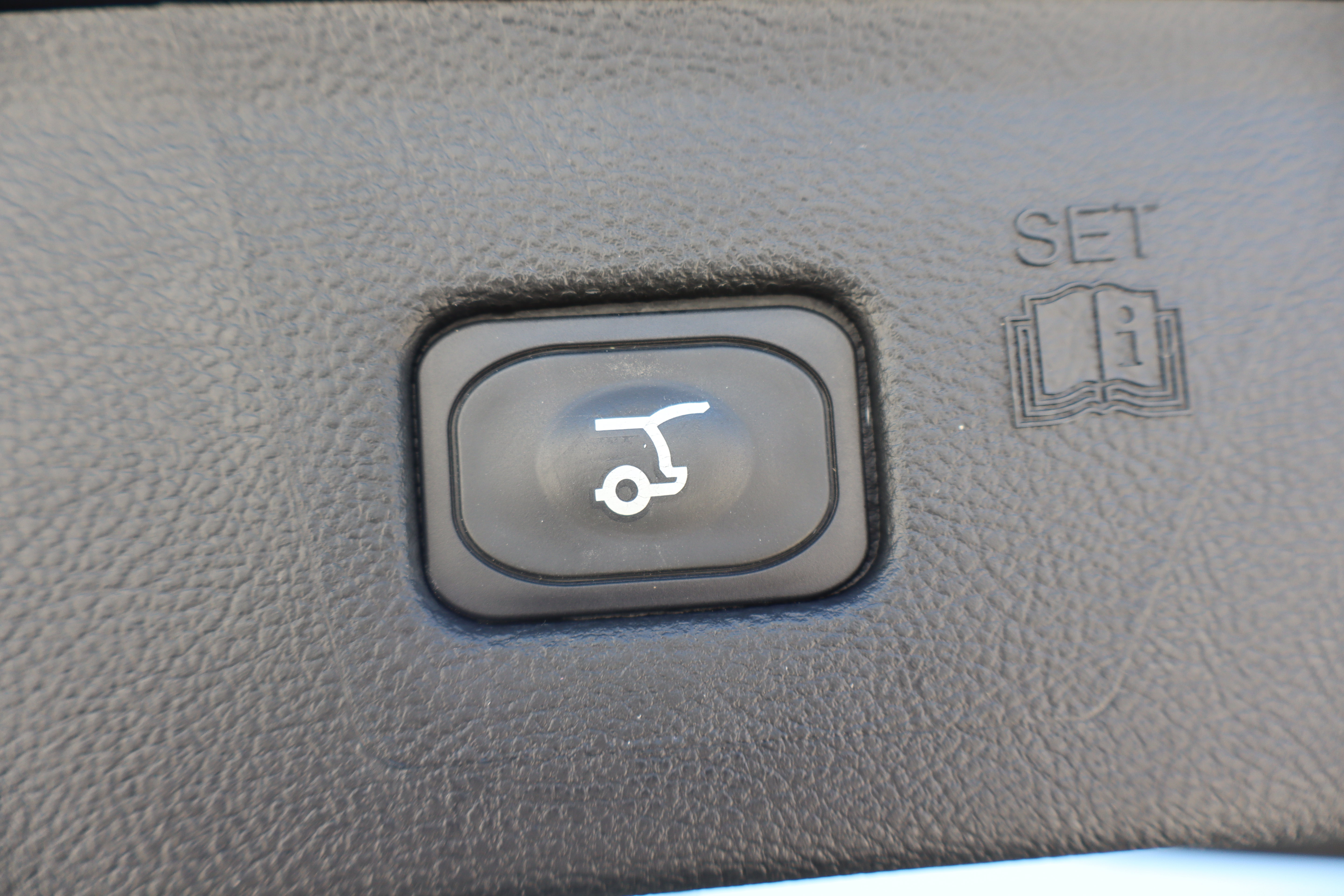 Used 2024 Ford Edge SEL w/ Sport Appearance Package AWD/4WD image 27