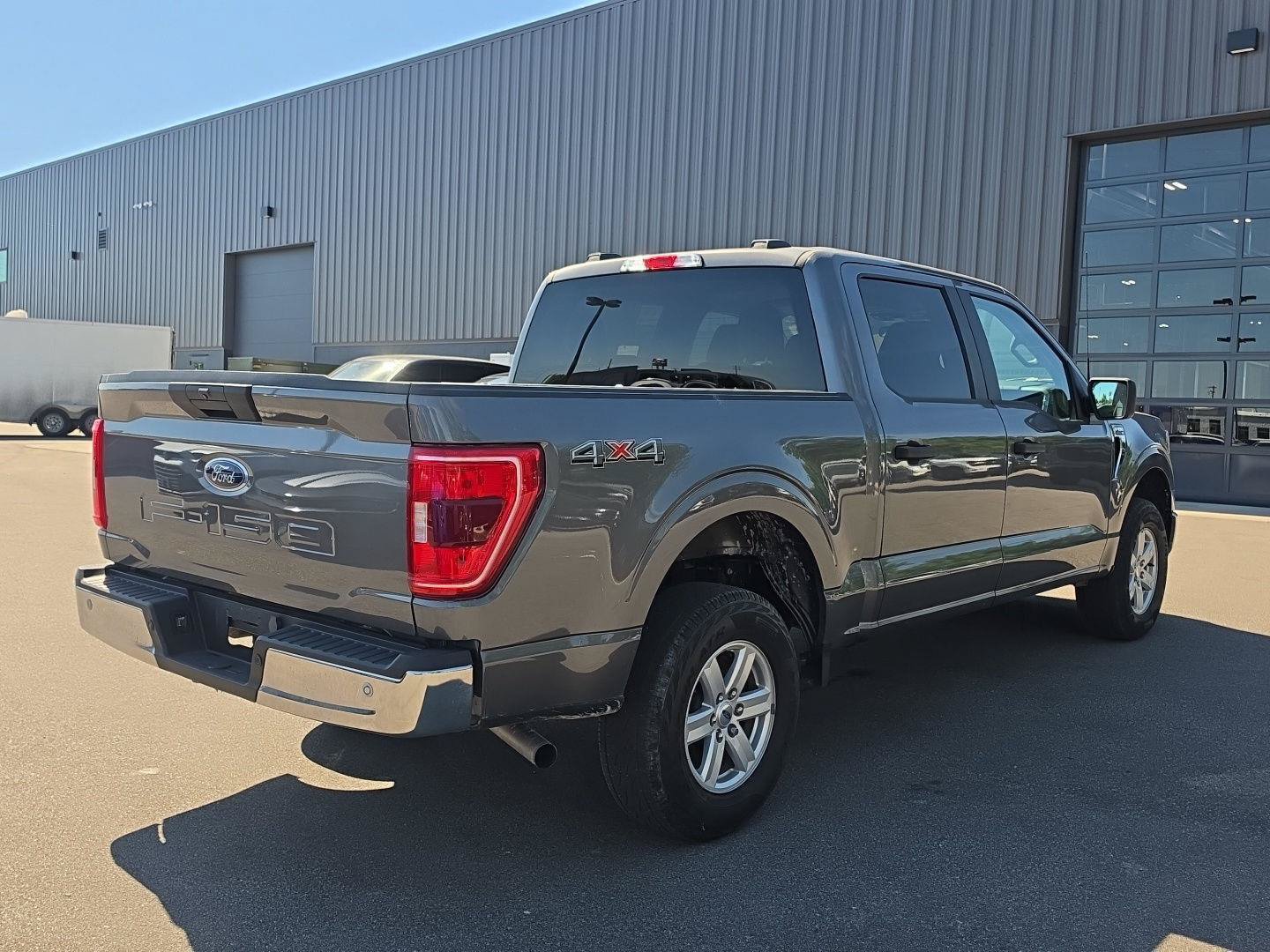 Used 2023 Ford F150 XLT AWD/4WD image 3