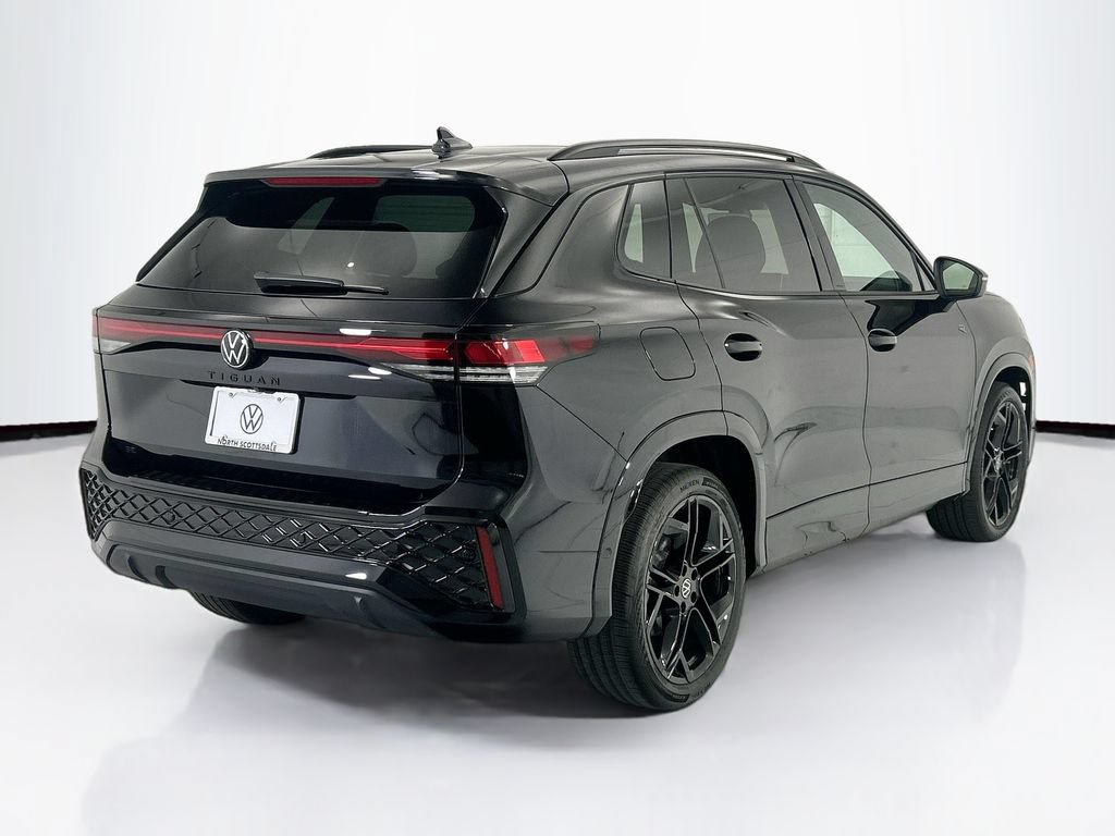 New 2026 Volkswagen Tiguan SE R-Line FWD image 5