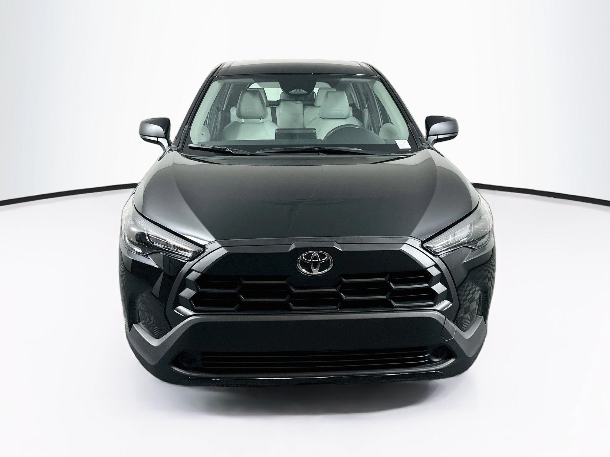 Used 2026 Toyota Corolla Cross L FWD image 2