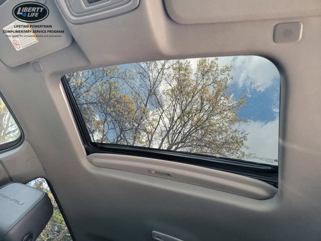 Used 2023 GMC Sierra 3500 Denali w/ Denali Ultimate Package image 35