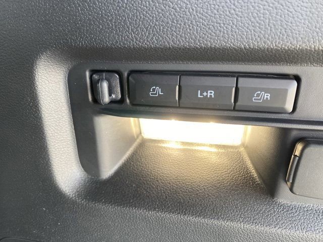 Used 2026 Ford Explorer Tremor w/ Tremor Convenience Package AWD/4WD image 13