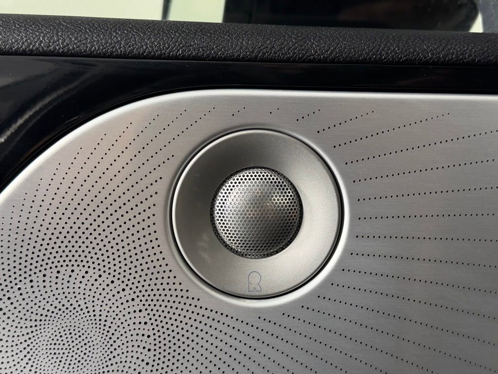 Used 2023 Lincoln Aviator Reserve w/ Equipment Group 201A image 18