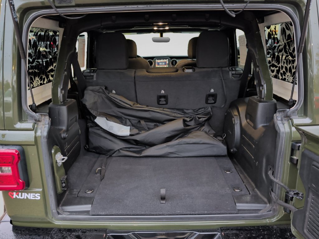 Used 2021 Jeep Wrangler Unlimited Sport AWD/4WD image 38