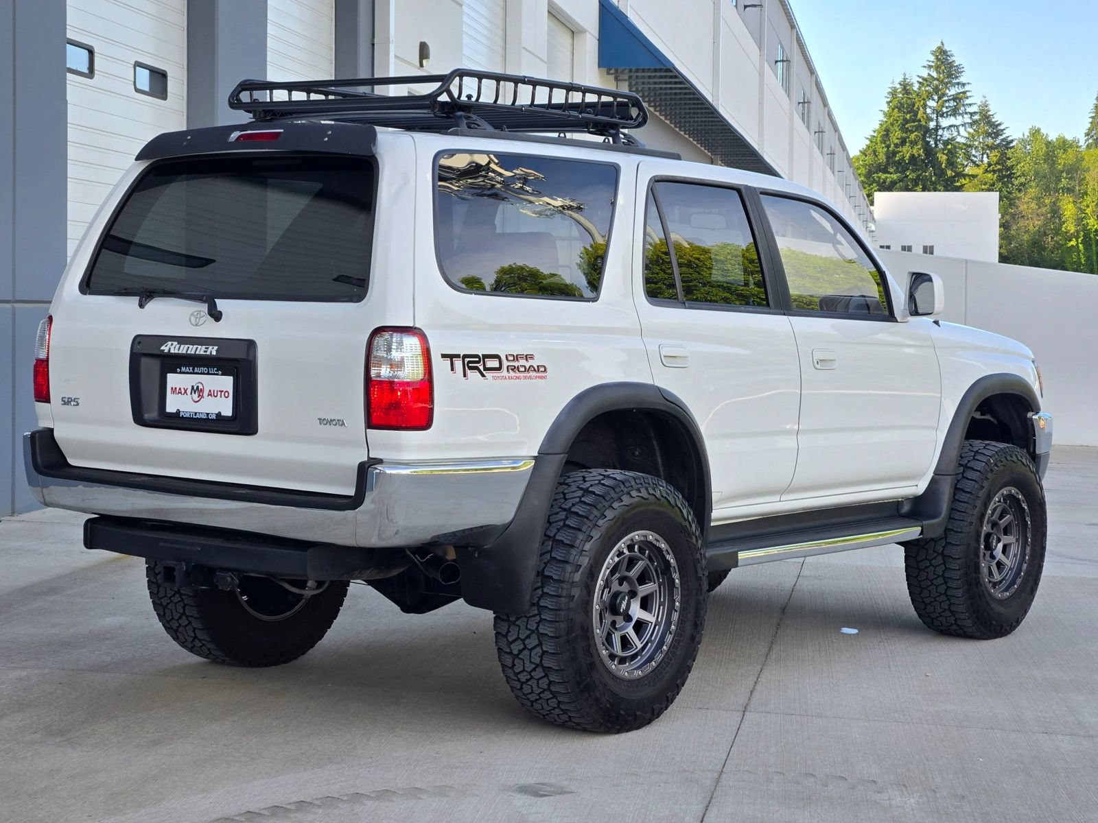 Used 1998 Toyota 4Runner SR5 AWD/4WD image 8