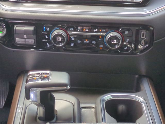 Used 2023 Chevrolet Silverado 1500 High Country w/ Technology Package image 21