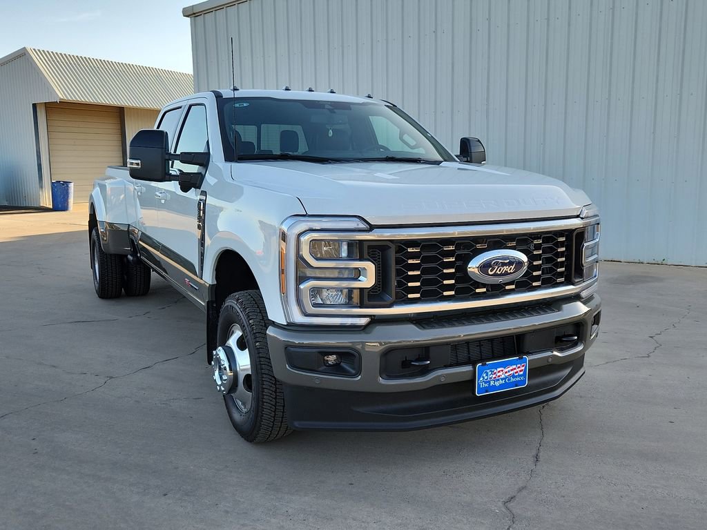 New 2026 Ford F350 King Ranch video 2