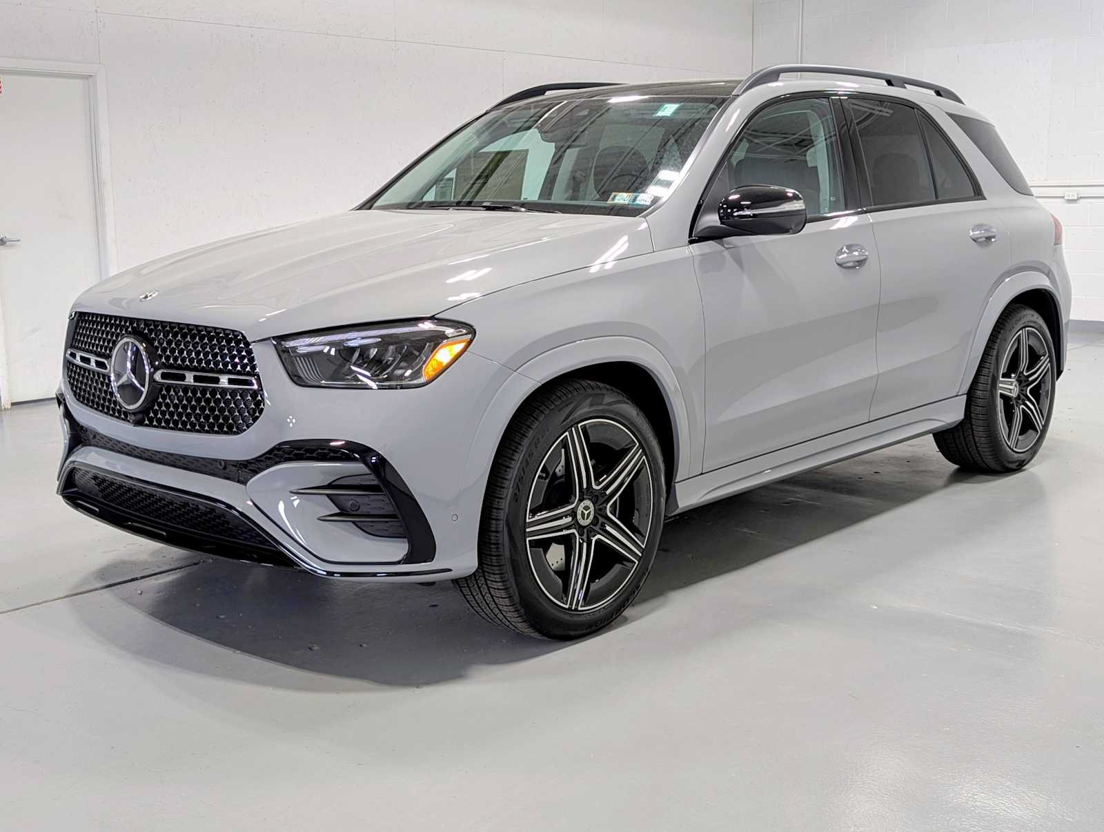 New 2026 Mercedes-Benz GLE 350 4MATIC image 1