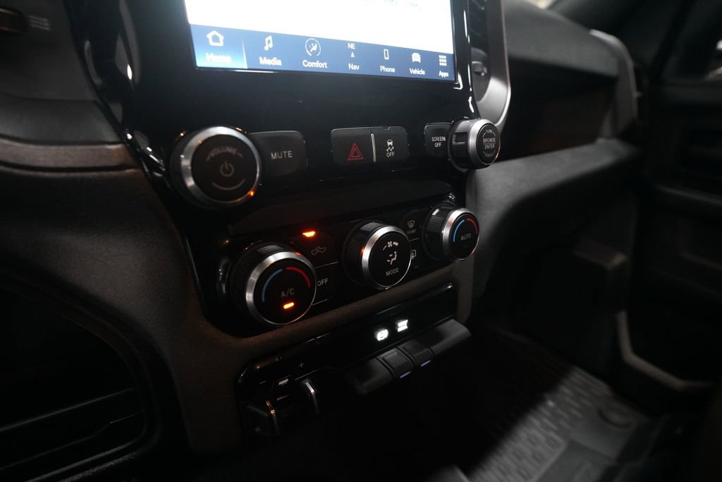 Used 2023 RAM 2500 Tradesman image 21