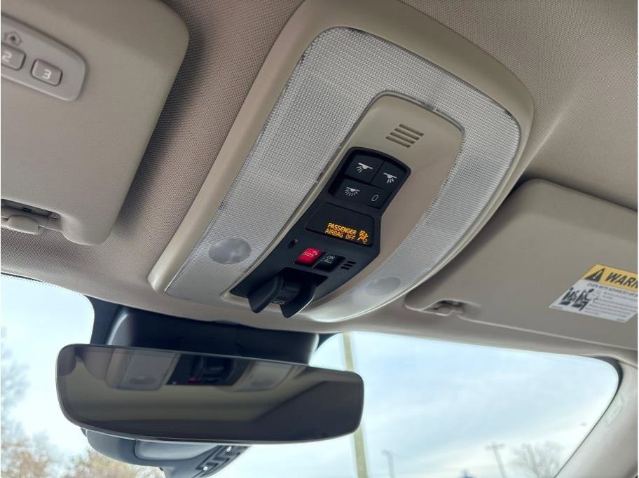 Used 2017 Volvo XC60 T5 Inscription w/ Preferred Option Package image 20