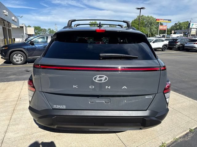 Certified 2024 Hyundai Kona SEL w/ Convenience Package AWD/4WD image 16