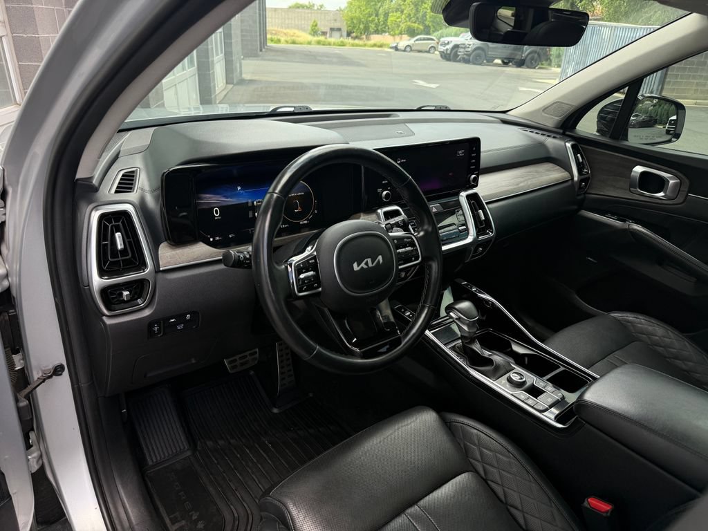 Used 2022 Kia Sorento SX Prestige AWD/4WD image 25