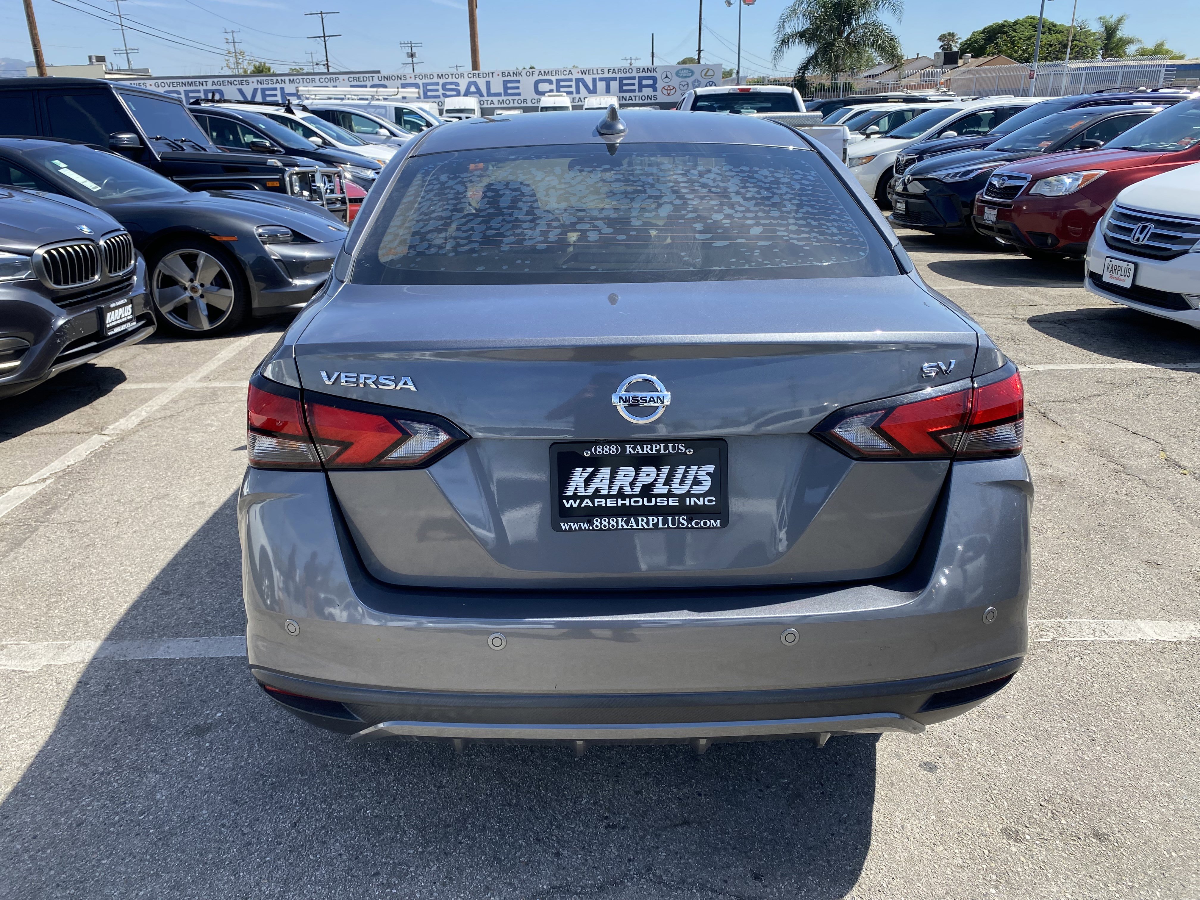 Used 2020 Nissan Versa SV FWD image 9