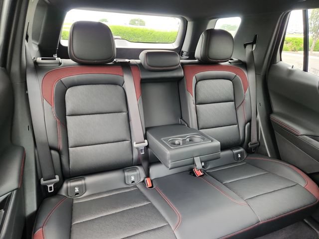 New 2027 Chevrolet Equinox RS w/ Safety and Technology Package FWD image 17