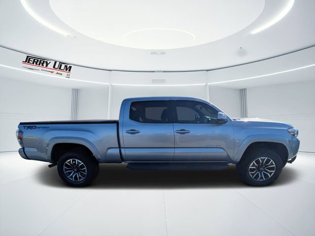 Used 2021 Toyota Tacoma TRD Sport RWD image 2