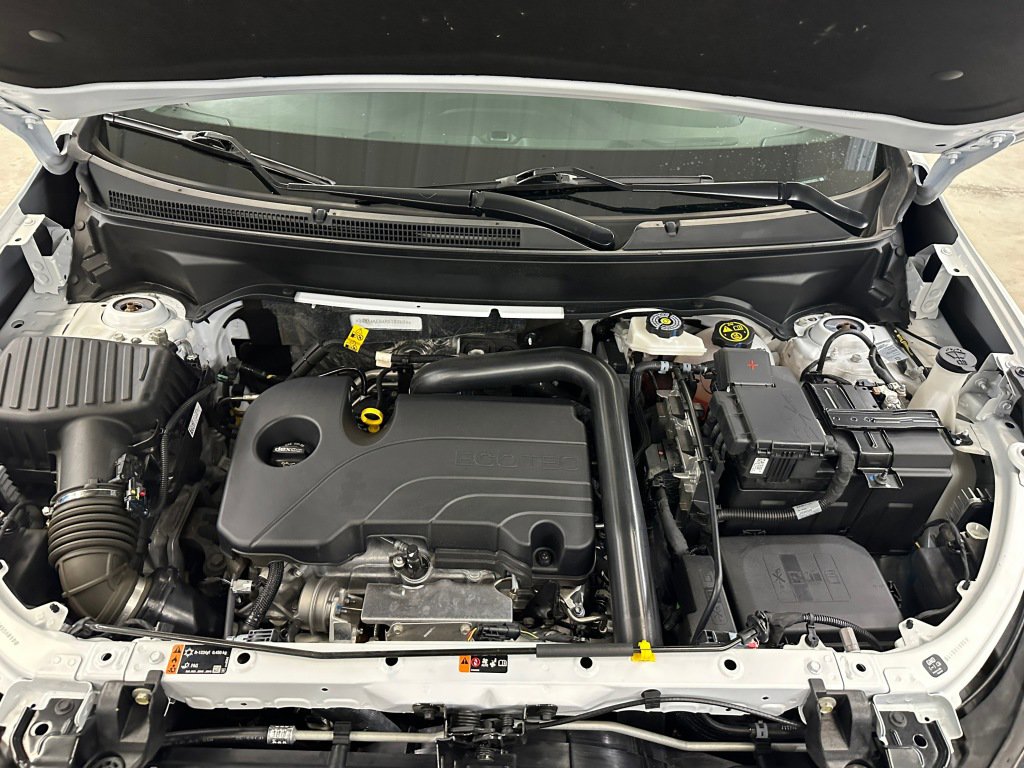 Certified 2024 Chevrolet Equinox LT w/ LPO, Floor Liner Package image 37